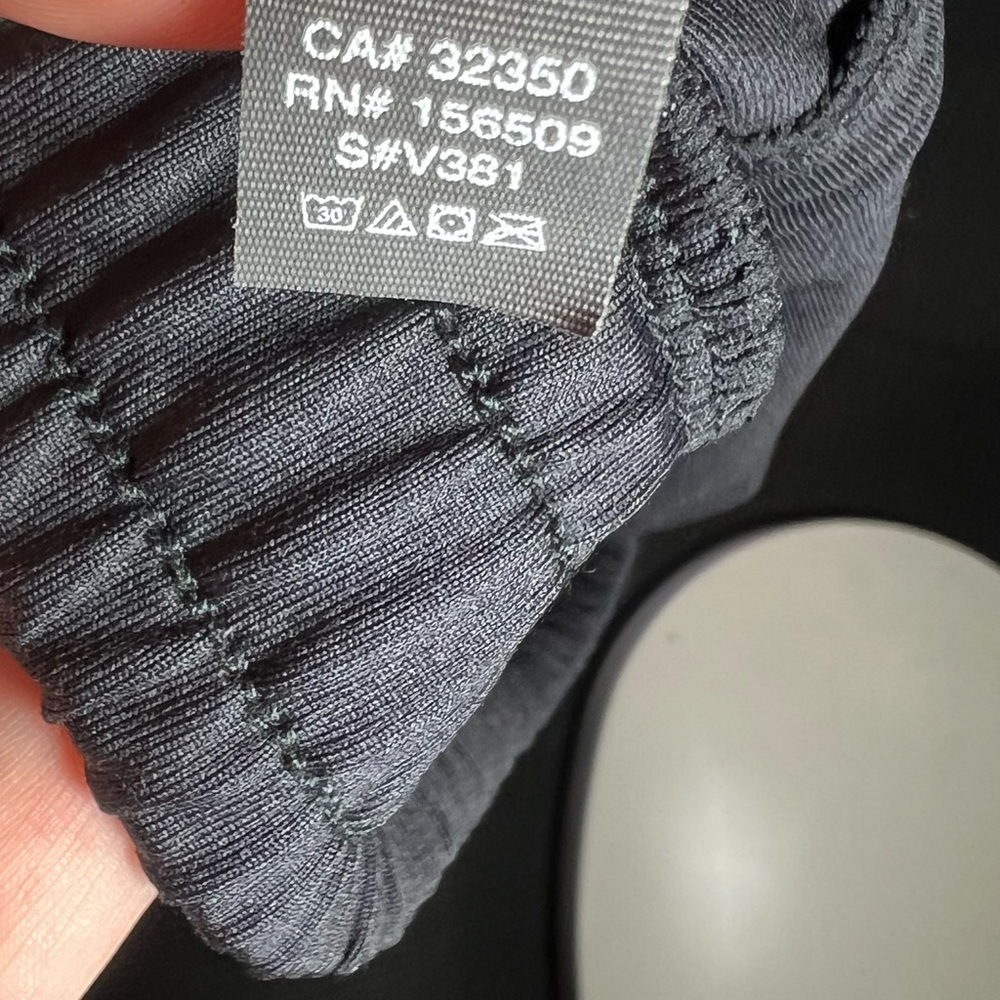 Vuori Sunday Performance Short 8" Black Size Small - Picture 4 of 5